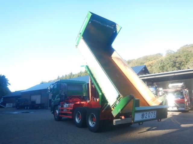 NISSAN DIESEL Quon 2014