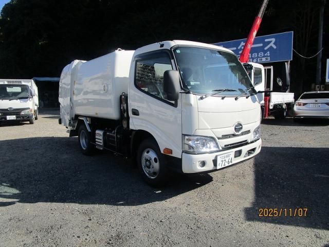 HINO DUTRO 2025