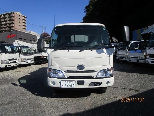 HINO DUTRO 2025
