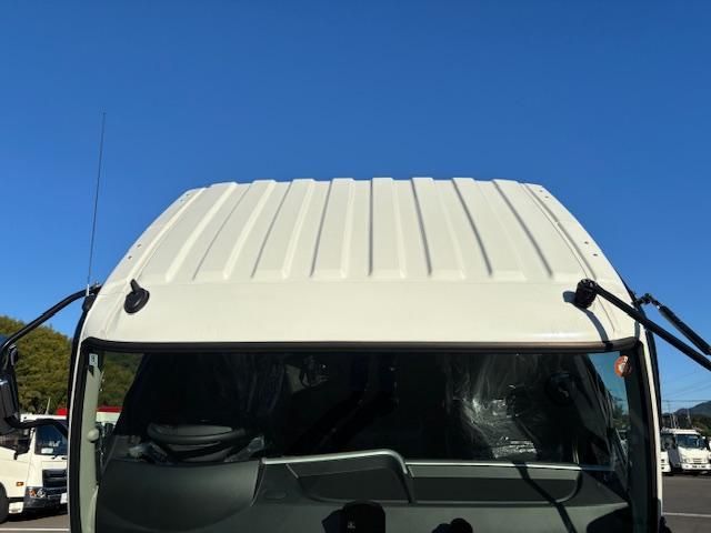 MITSUBISHI FUSOU FIGHTER 2025