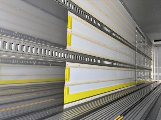 MITSUBISHI FUSOU SUPER GREAT 2025