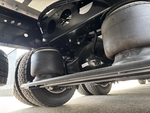 MITSUBISHI FUSOU SUPER GREAT 2025