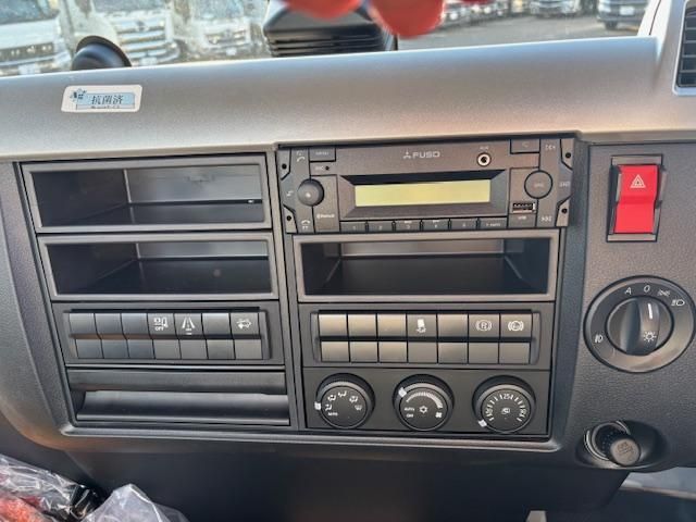 MITSUBISHI FUSOU FIGHTER 2025