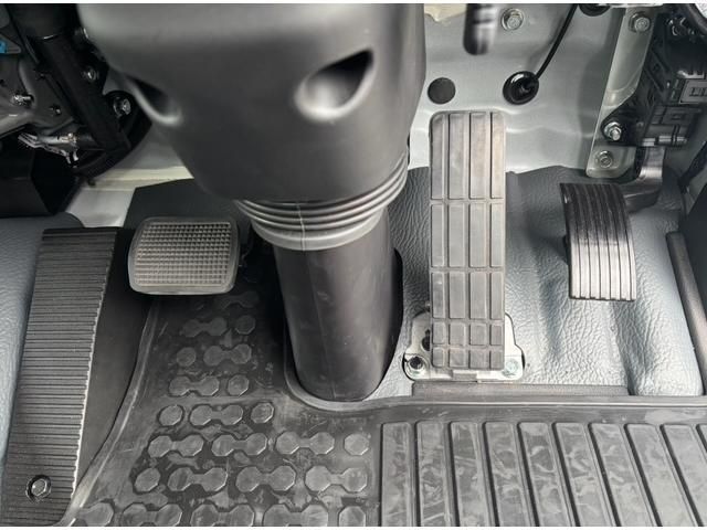 MITSUBISHI FUSOU FIGHTER 2025