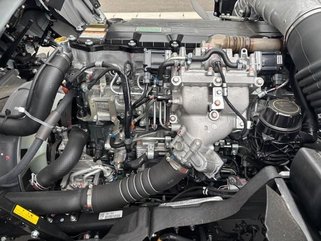 MITSUBISHI FUSOU FIGHTER 2025