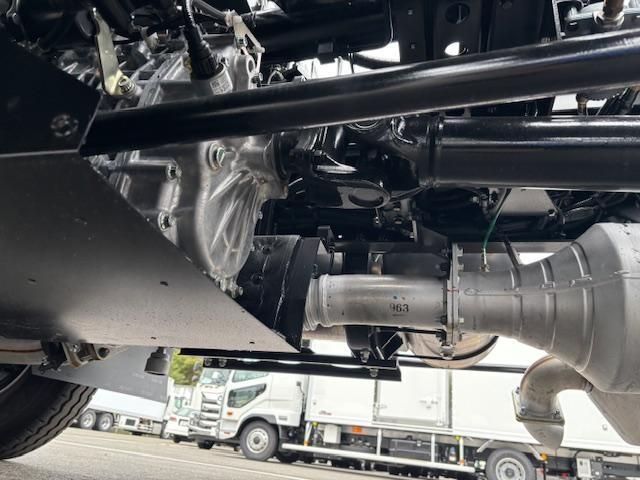 MITSUBISHI FUSOU FIGHTER 2025