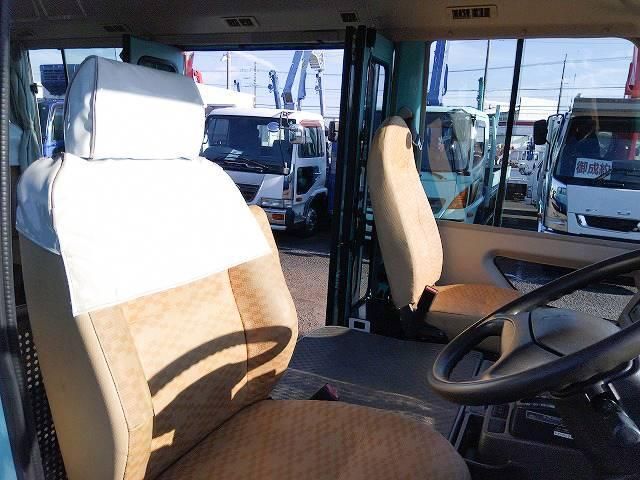 MITSUBISHI ROSA 2010