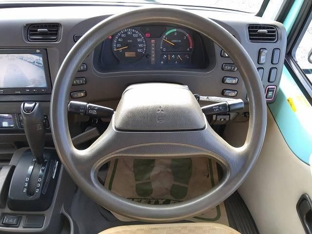 MITSUBISHI ROSA 2010