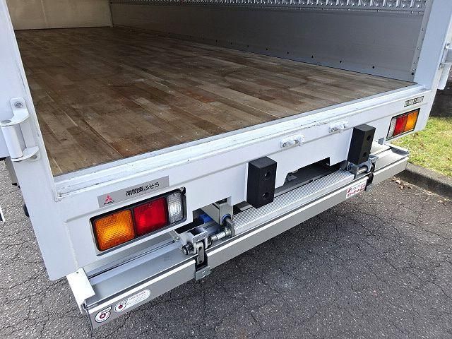 MITSUBISHI FUSOU FIGHTER 2024