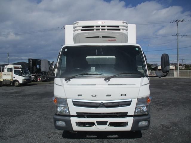 MITSUBISHI CANTER 2019