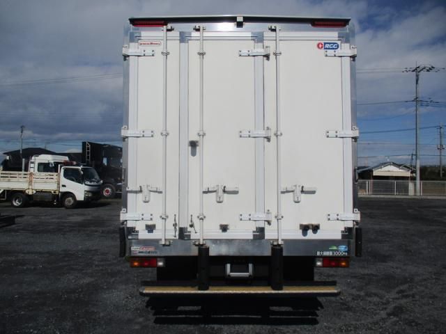 MITSUBISHI CANTER 2019