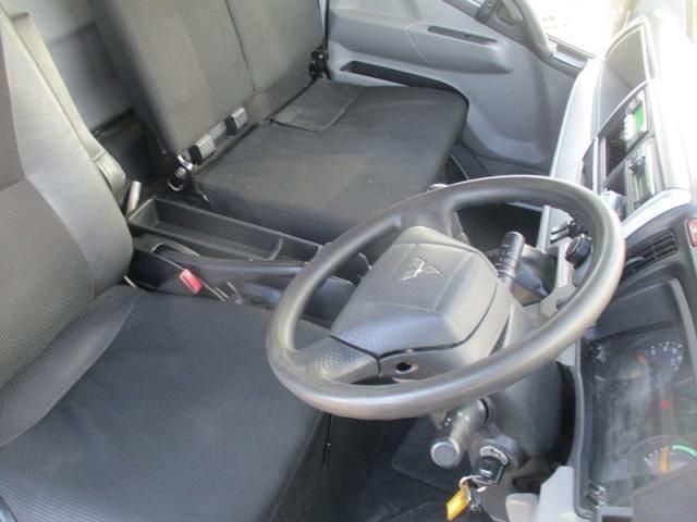 MITSUBISHI CANTER 2019