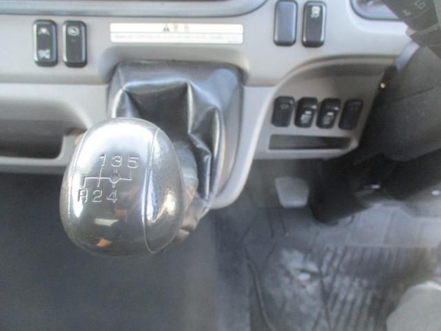 MITSUBISHI CANTER 2019