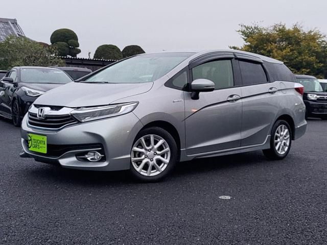 HONDA SHUTTLE HYBRID 2016