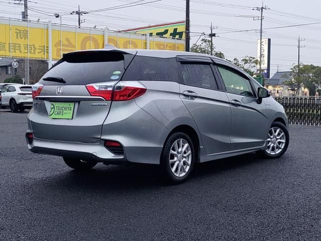 HONDA SHUTTLE HYBRID 2016