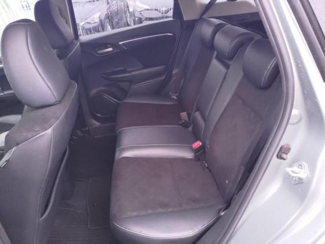 HONDA SHUTTLE HYBRID 2016