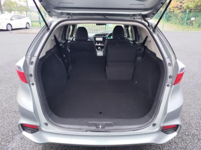 HONDA SHUTTLE HYBRID 2016