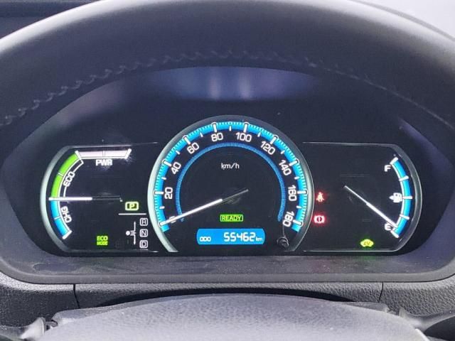 TOYOTA NOAH HYBRID 2014