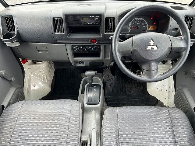 MITSUBISHI MINICAB van 2014
