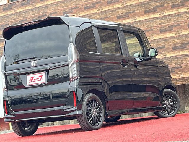 HONDA N BOX CUSTOM 2022