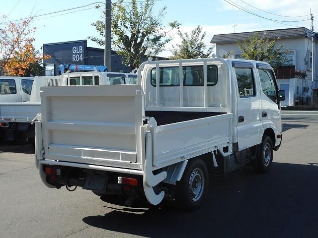 TOYOTA DYNA 2014