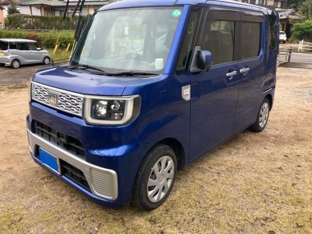 DAIHATSU WAKE 2015