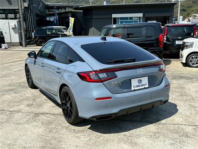 HONDA CIVIC hatchback 2025