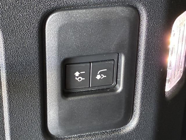 ROVER ROVER DEFENDER 2022