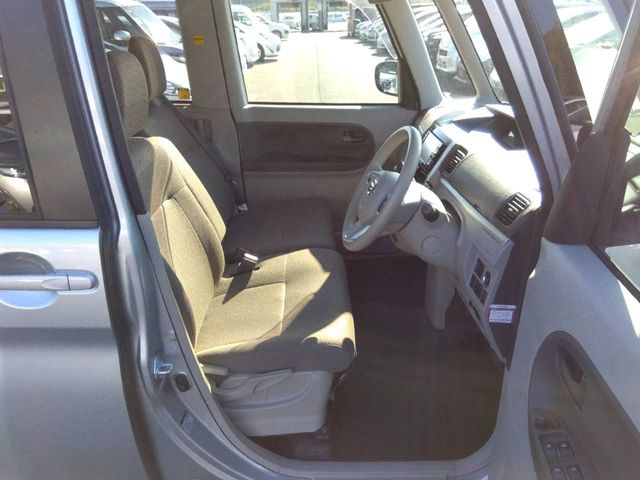 DAIHATSU TANTO 4WD 2018