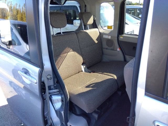 DAIHATSU TANTO 4WD 2018