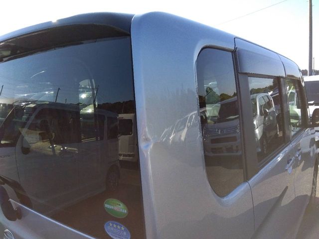 DAIHATSU TANTO 4WD 2018