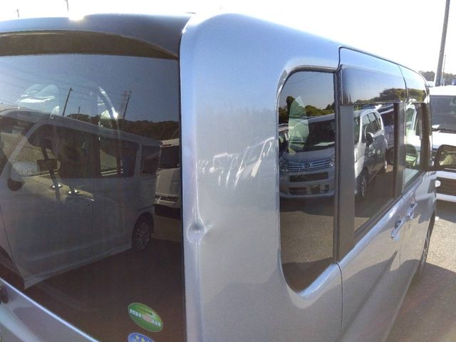 DAIHATSU TANTO 4WD 2018