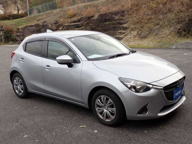 MAZDA DEMIO 2018