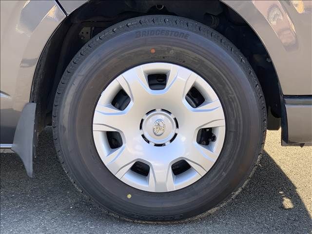 TOYOTA HIACE van 2WD 2018