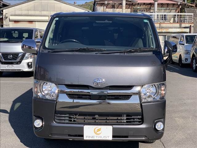 TOYOTA HIACE van 2WD 2018