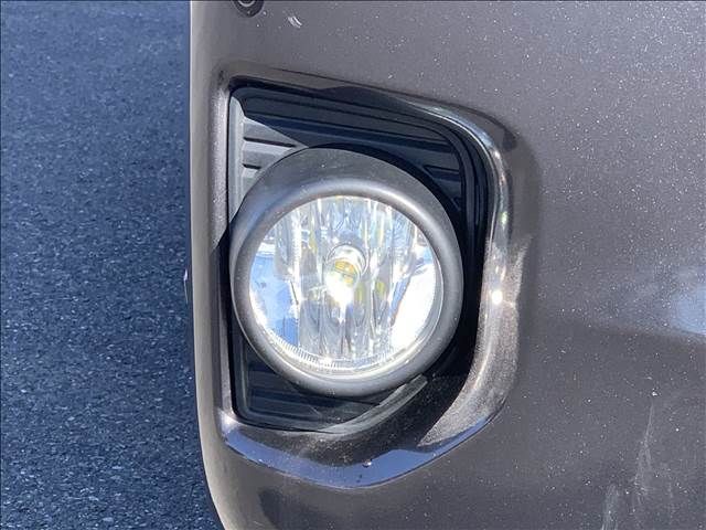 TOYOTA HIACE van 2WD 2018