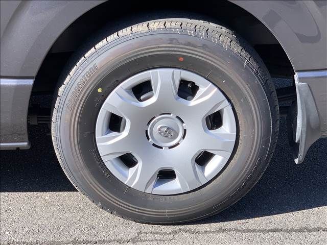 TOYOTA HIACE van 2WD 2018