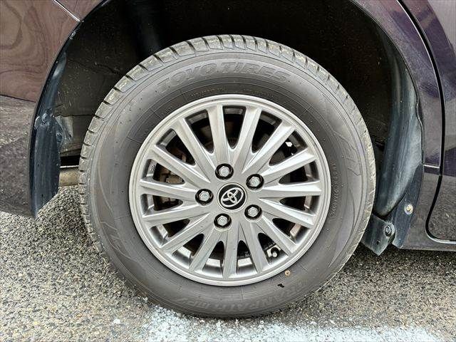 TOYOTA ESQUIRE HYBRID 2014