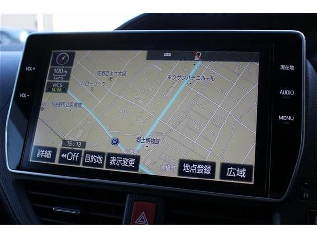 TOYOTA VOXY HYBRID 2017