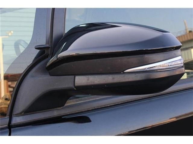 TOYOTA VOXY HYBRID 2017