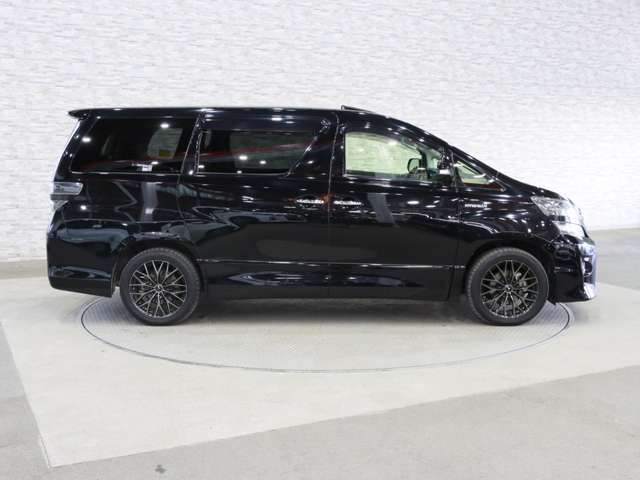 TOYOTA VELLFIRE  HYBRID 4WD 2013