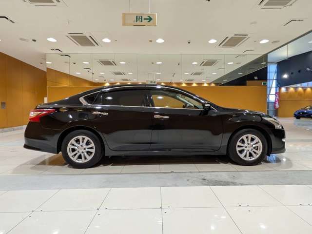 NISSAN TEANA 2015