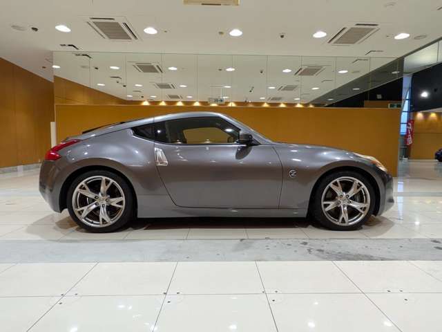NISSAN FAIRLADY Z 2012