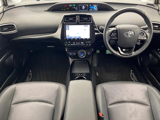 TOYOTA PRIUS PHV 2020