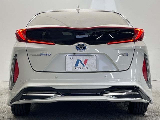 TOYOTA PRIUS PHV 2020