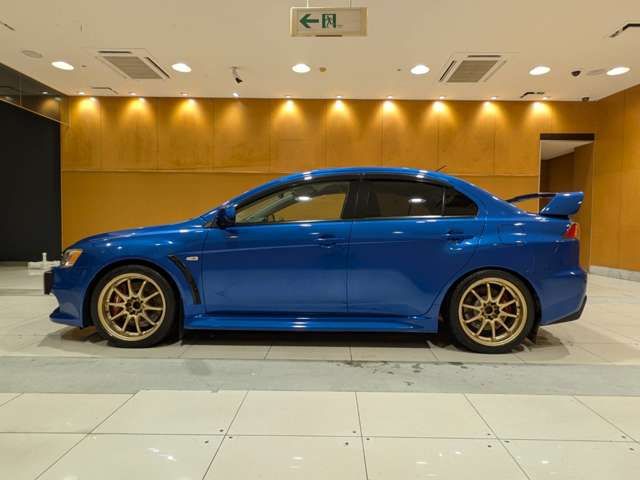 MITSUBISHI LANCER  4WD 2011