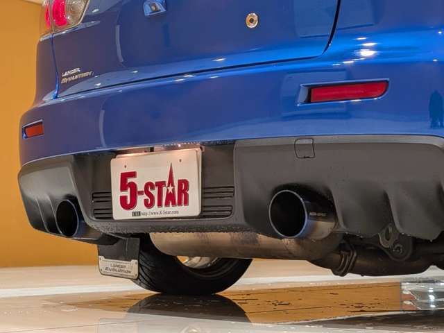 MITSUBISHI LANCER  4WD 2011