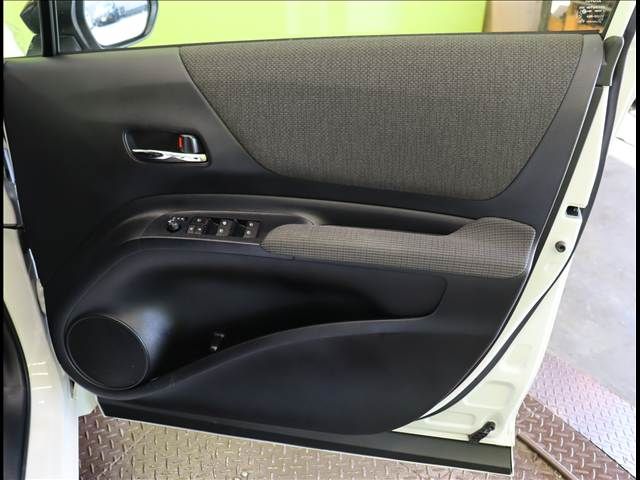 TOYOTA SIENTA 2019