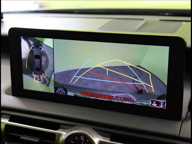 TOYOTA LEXUS IS300h 2022