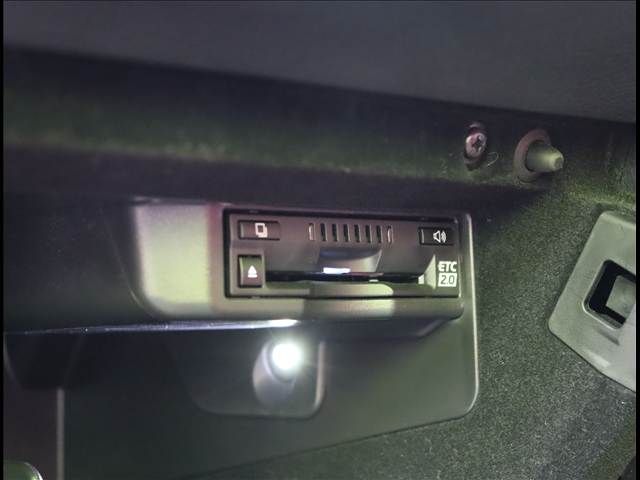 TOYOTA LEXUS IS300h 2022